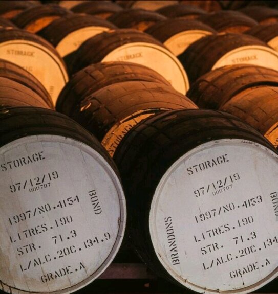 Whisky-vaten-en-rookhout